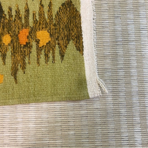 Wall Tapestry Field With Flowers Limited Edition Woolen La Mère Made In India - Picture 9 of 11